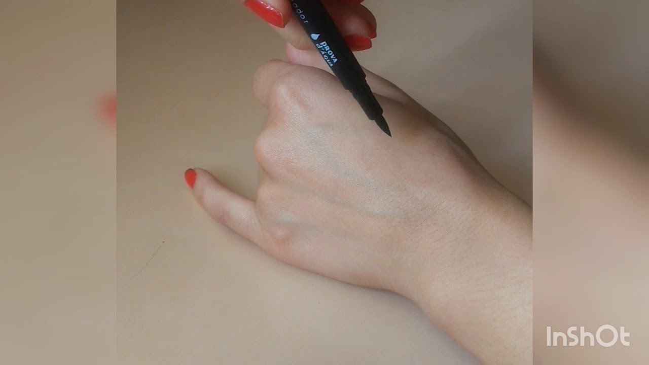 Delineador em Caneta a prova d'&aacute;gua Playboy Beauty