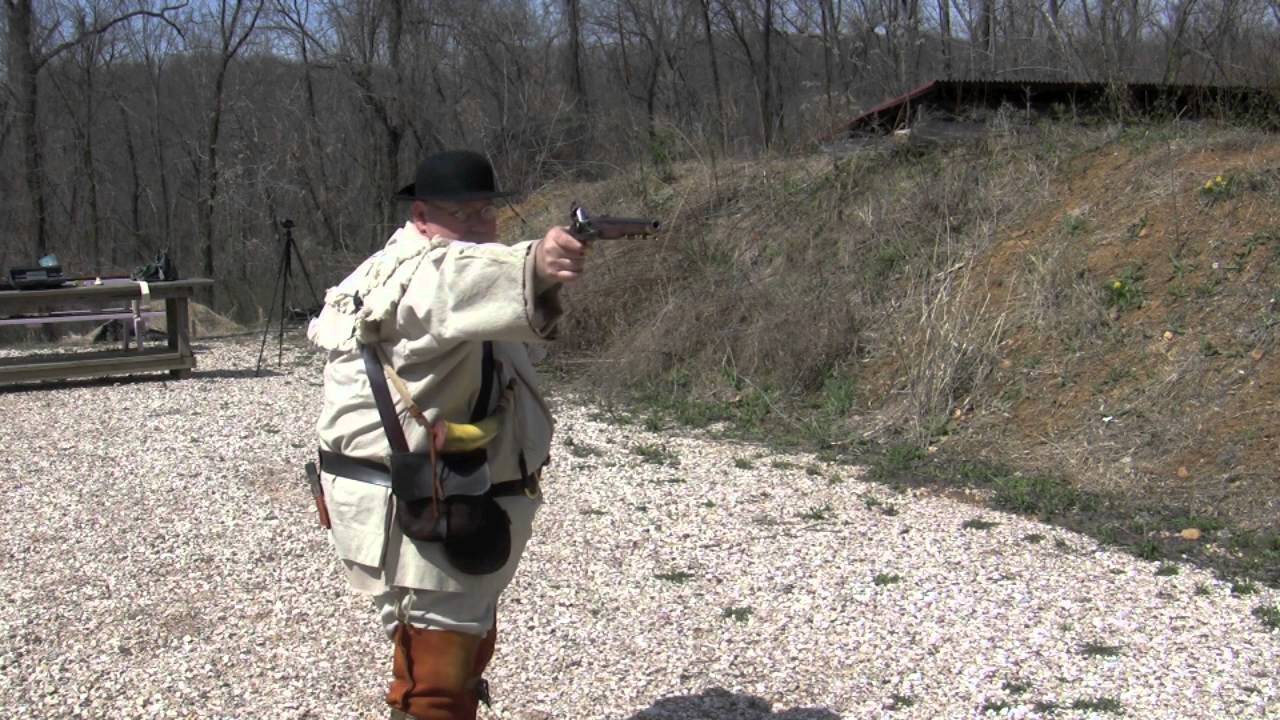 Стрельба из пистолетного комплекта Pedersoli Kentucky