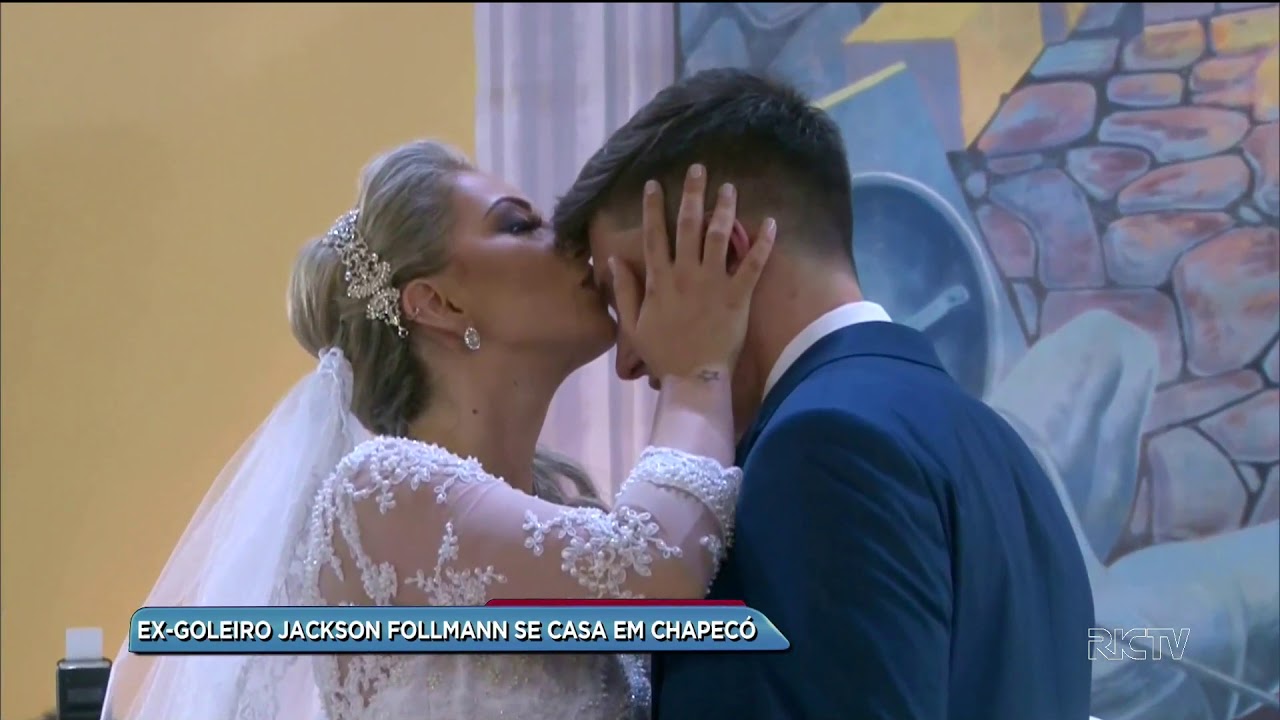 Ex-goleiro Jackson Follmann se casa em Chapecó