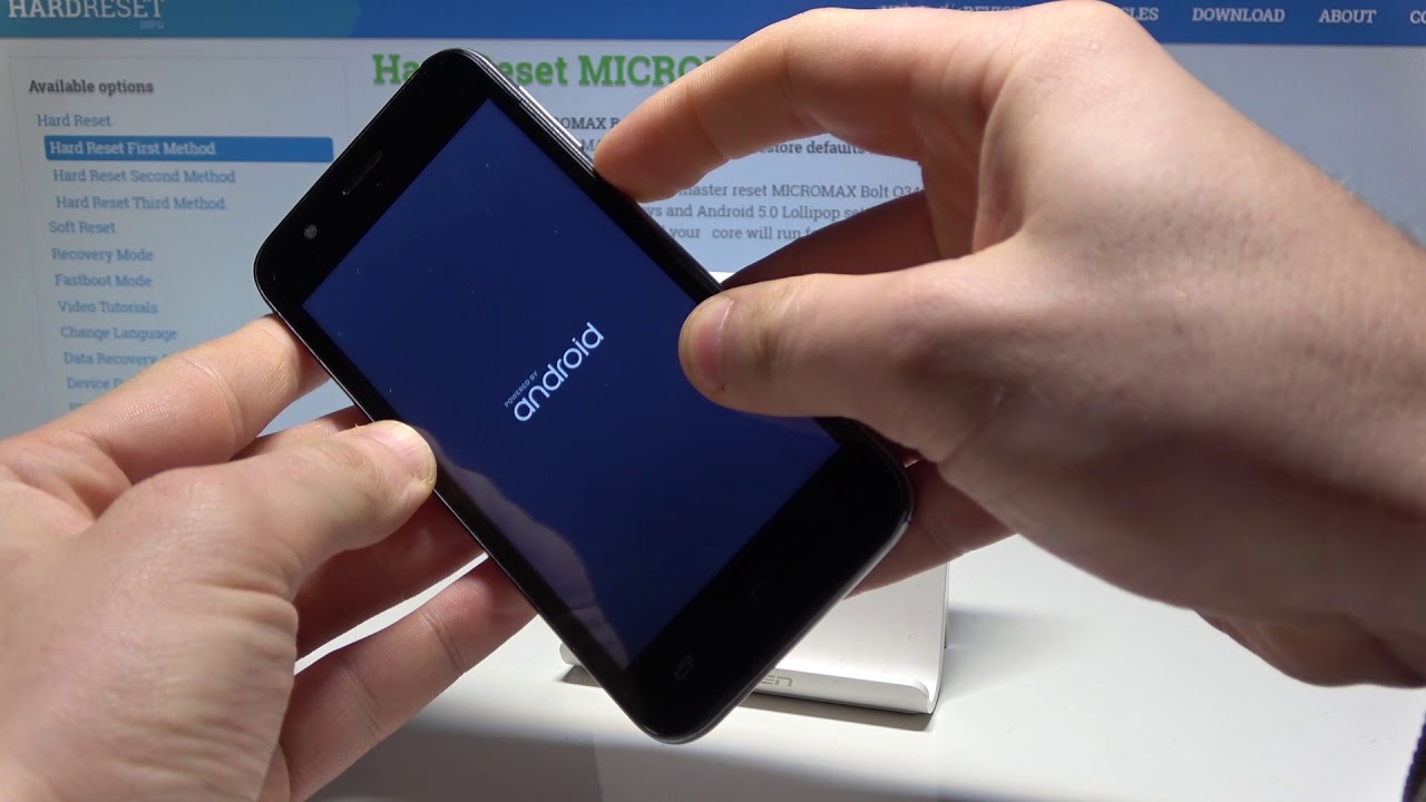 Remove Battery in MICROMAX Bolt Q346 - Force Restart Solution