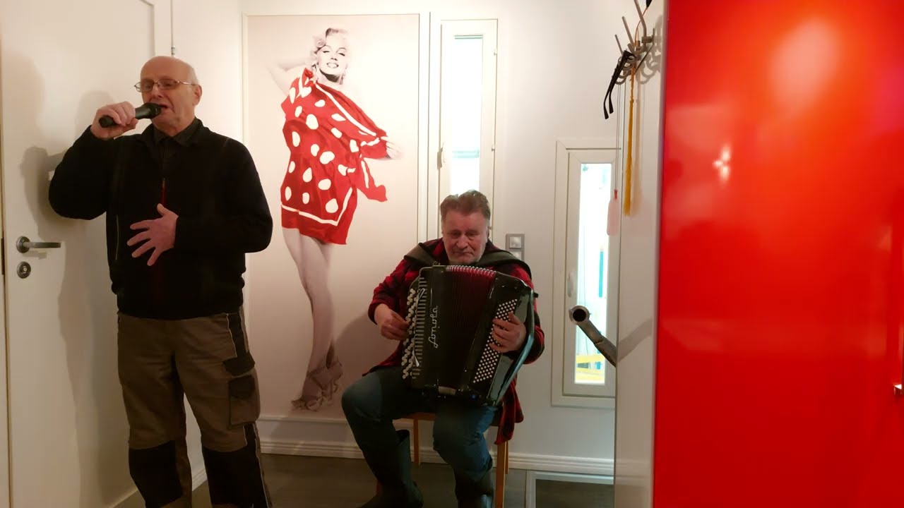 Duo Pelkonen & Pelimanni Pentti - Itämaista Rakkautta ( Lámour Oriental ) ( Akácos út )