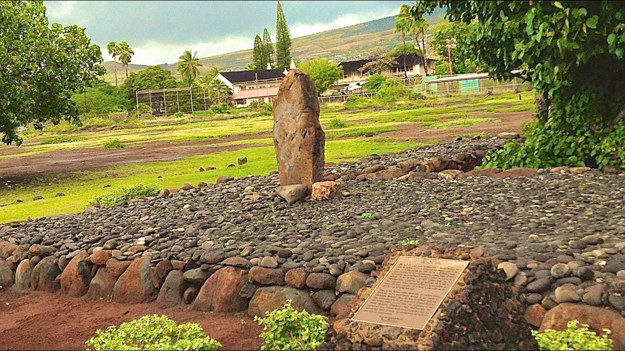 Before The Fires - Lahaina & Moku`ula - A Visit With Ke`eaumoku Kapu