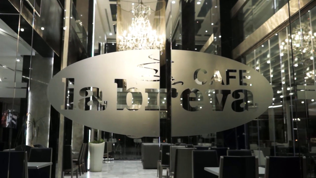 La Breva's luxurious interior design lounge and the fantastic panoramic view on the city of Fes
