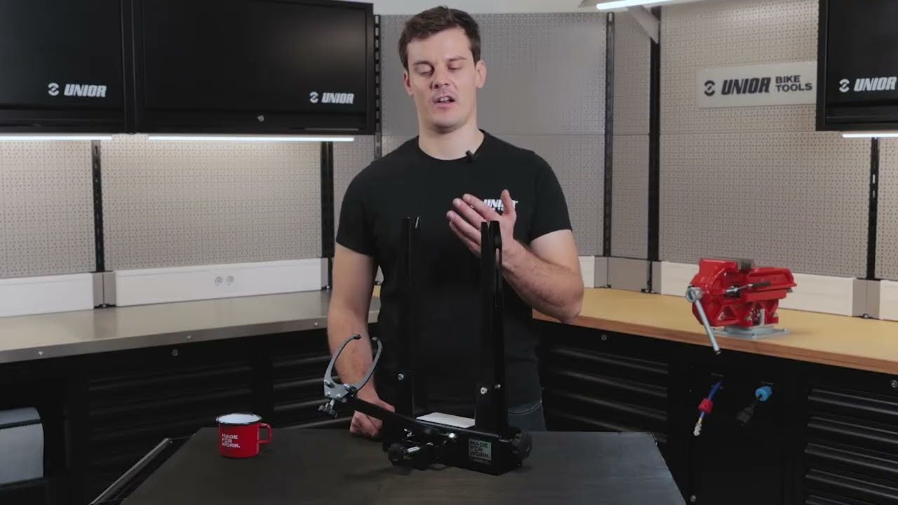 Professional Wheel Truing Stand 1689 | Product Overview | Unior Bike Tools