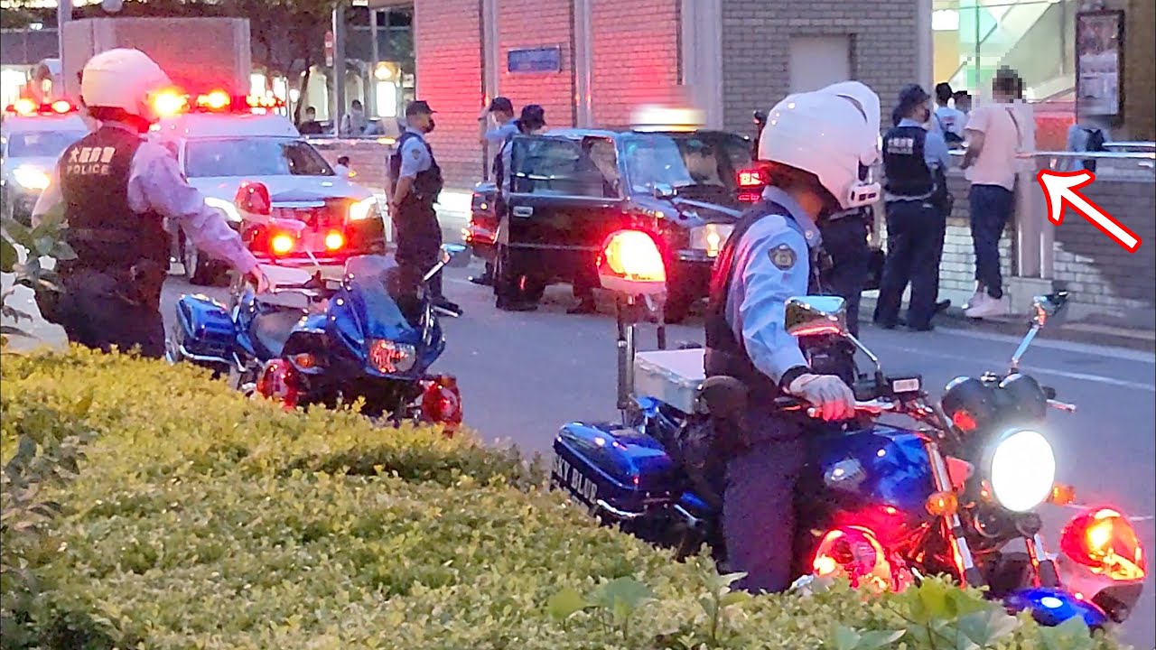 【逮捕直前!?警官集結! 】パトカー3台と青バイ2台がサイレンを唸らせて大移動する光景は鳥肌必至！重要人物(?)の男はなぜかタクシーで移動することに。。。