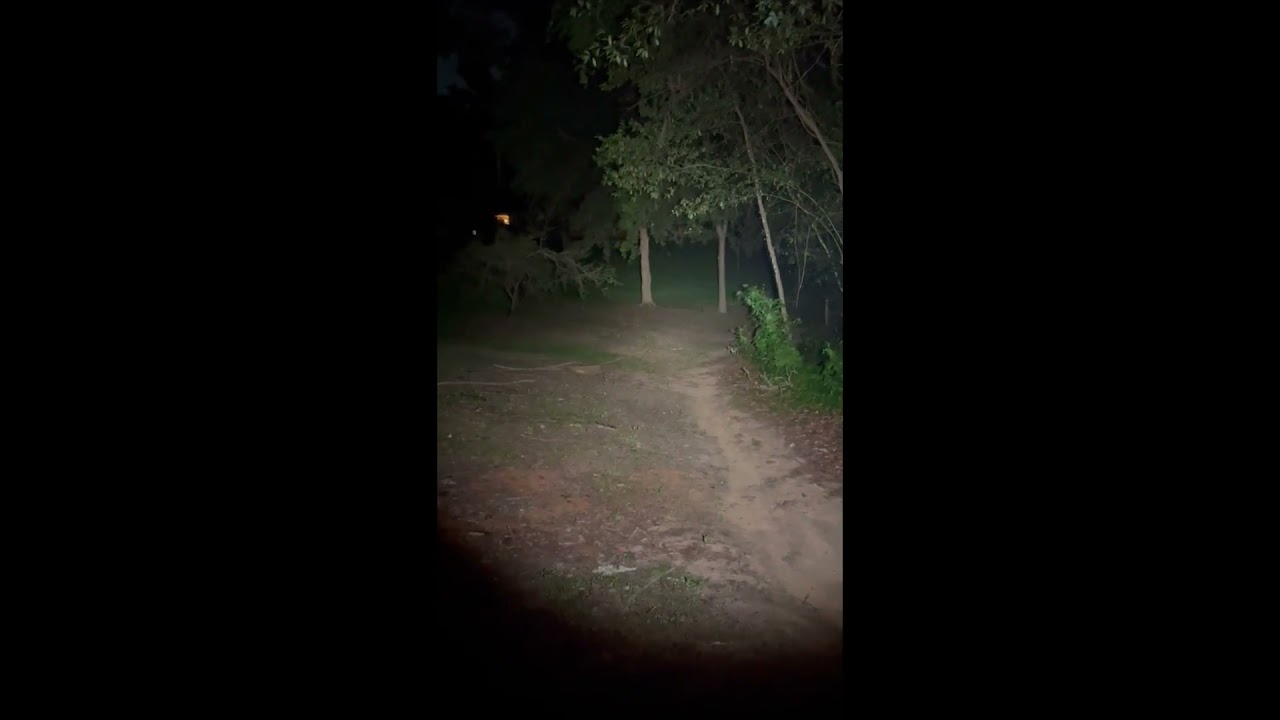 Convoy S11 GT FC40 Beam Shot Flashlight Test 4000k-4500k