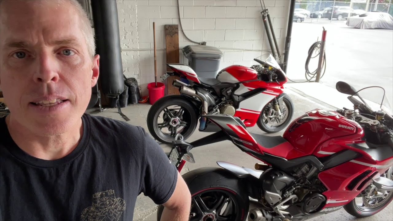 Подробный обзор Ducati Superleggera V4 и 1299 Superleggera — где 20 тысяч долларов?