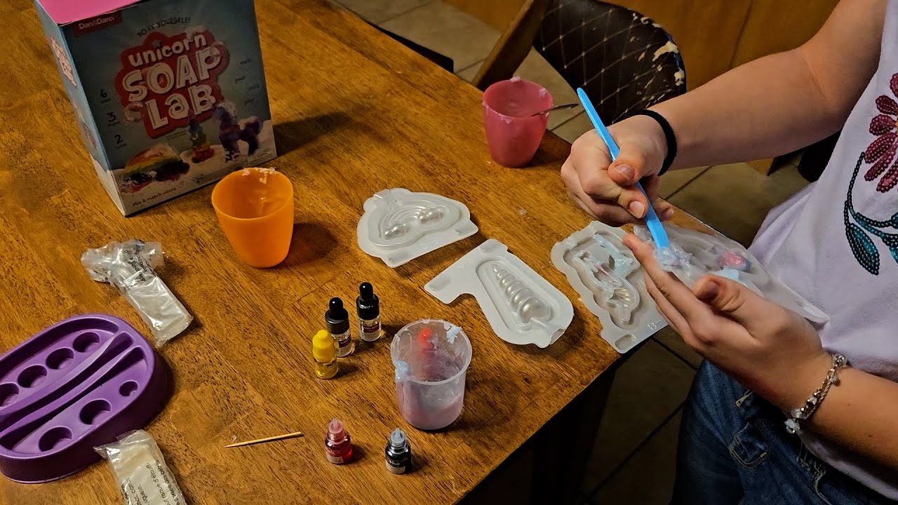 Review for Dan&Darci Unicorn Soap Making Kit