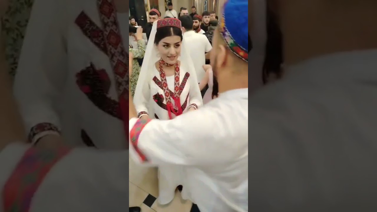 Туй дар шахри Екатеринбург Зонг Лангар