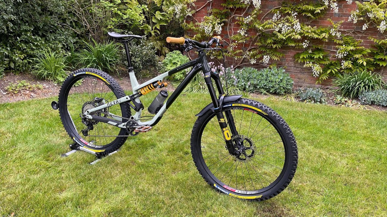 2021 Commencal Meta 29 AM Öhlins Edition - Bike Check! -