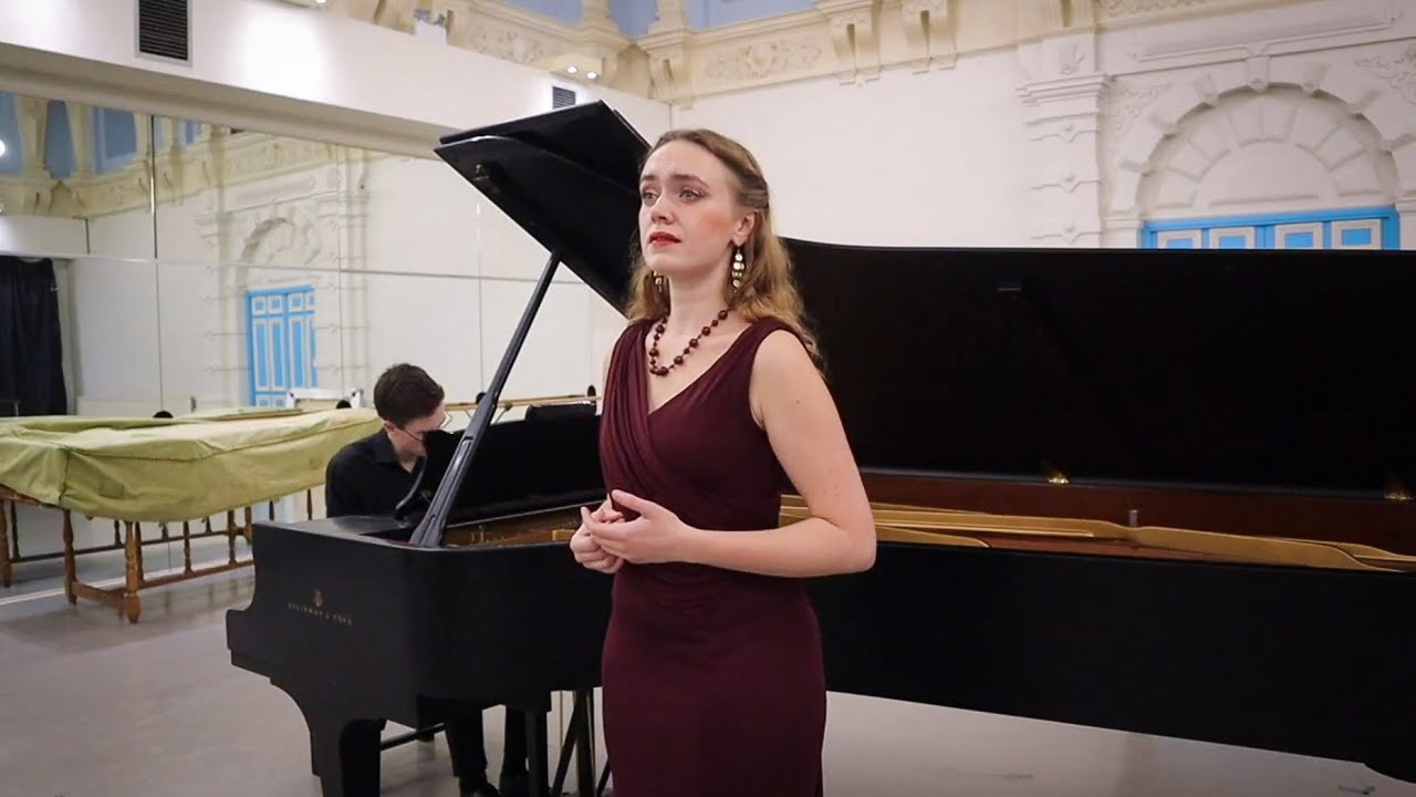 "Caro nome che il mio cor", from Verdi's Rigoletto