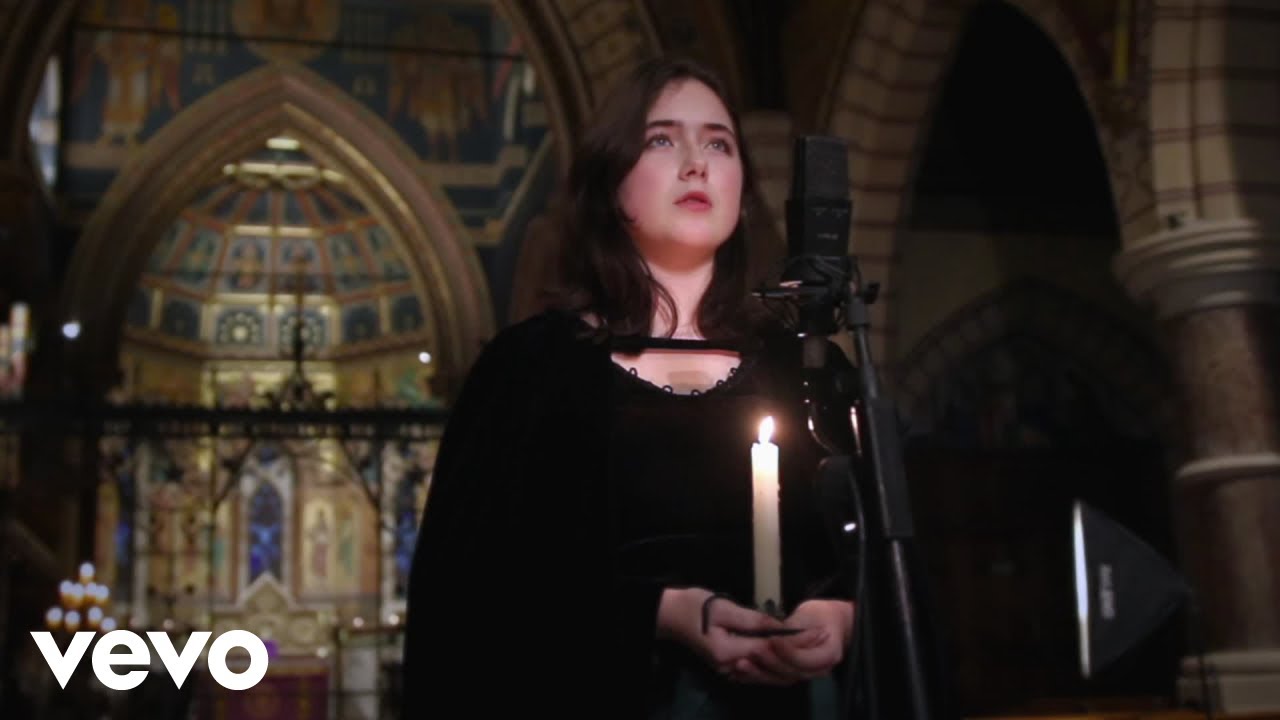 ANÚNA, Michael McGlynn - The Wexford Carol (feat. Aisling McGlynn) ft. Aisling McGlynn
