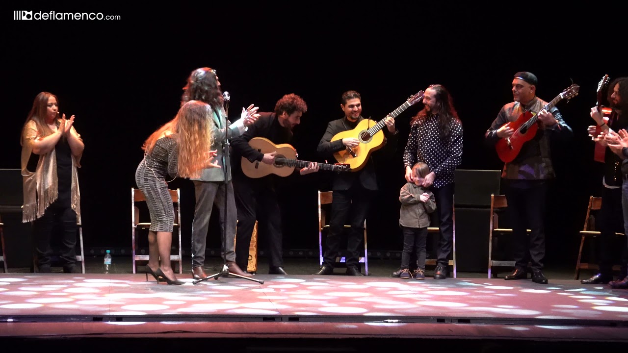 Israel Fernández fin de fiesta de 'Navidad Flamenca' en el Teatro Pavón