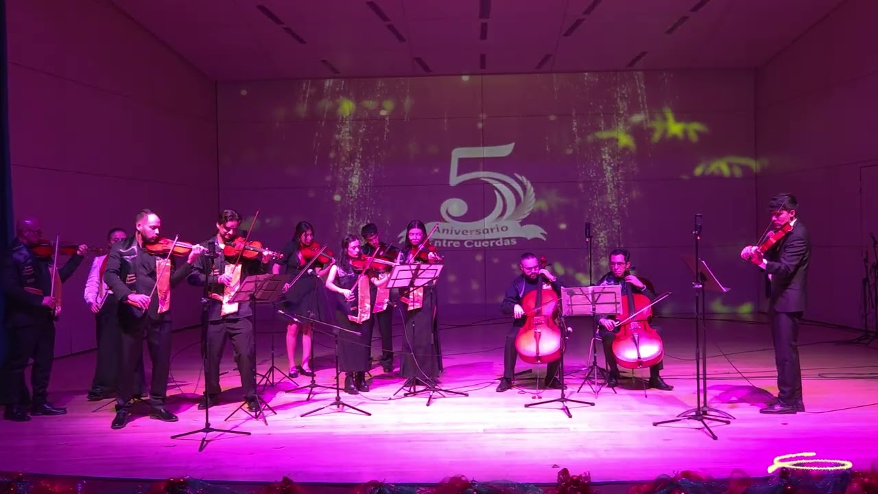 Por una Cabeza - Compositor: Carlos Gardel. Orquesta Entre Cuerdas
