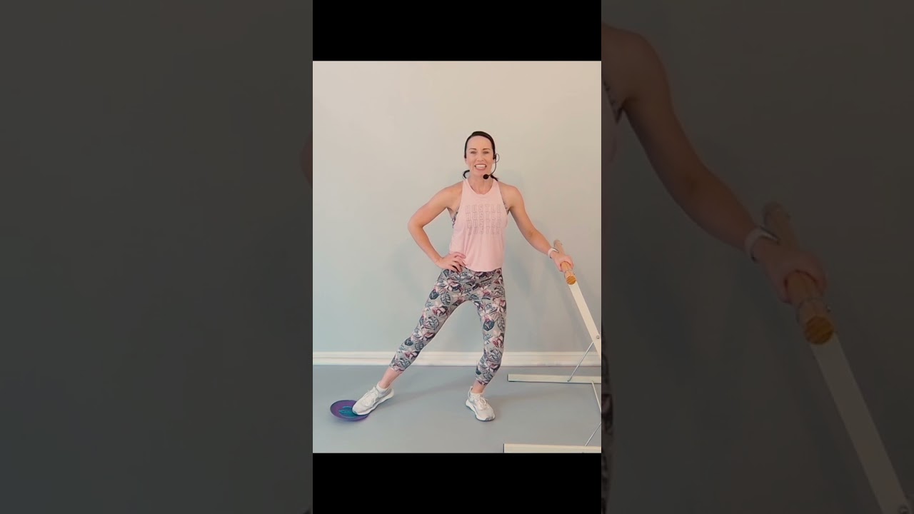 Barre with glider discs = 🔥! #barreclass #barreburn
