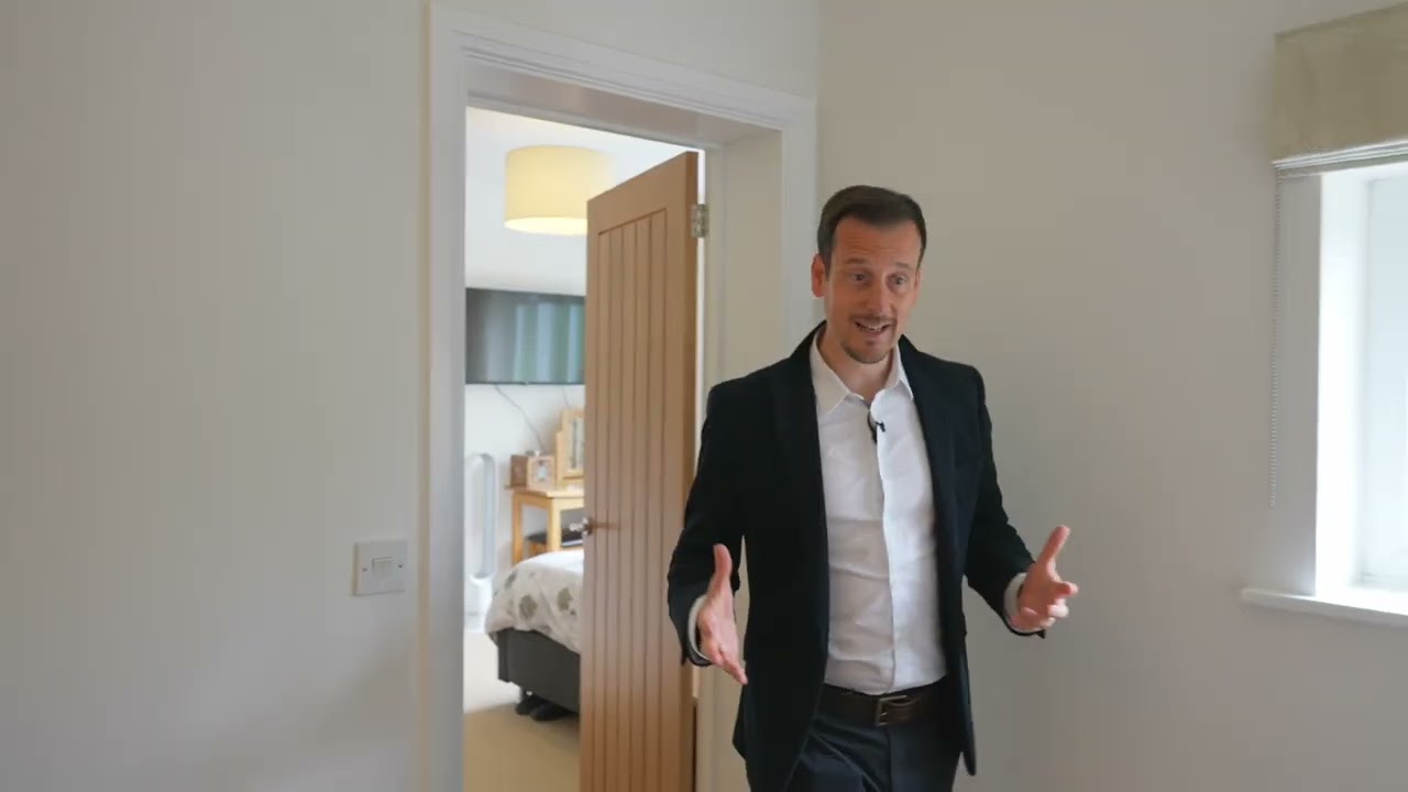 Tour of a luxury £1.6m detached house in Prime North Oxford
