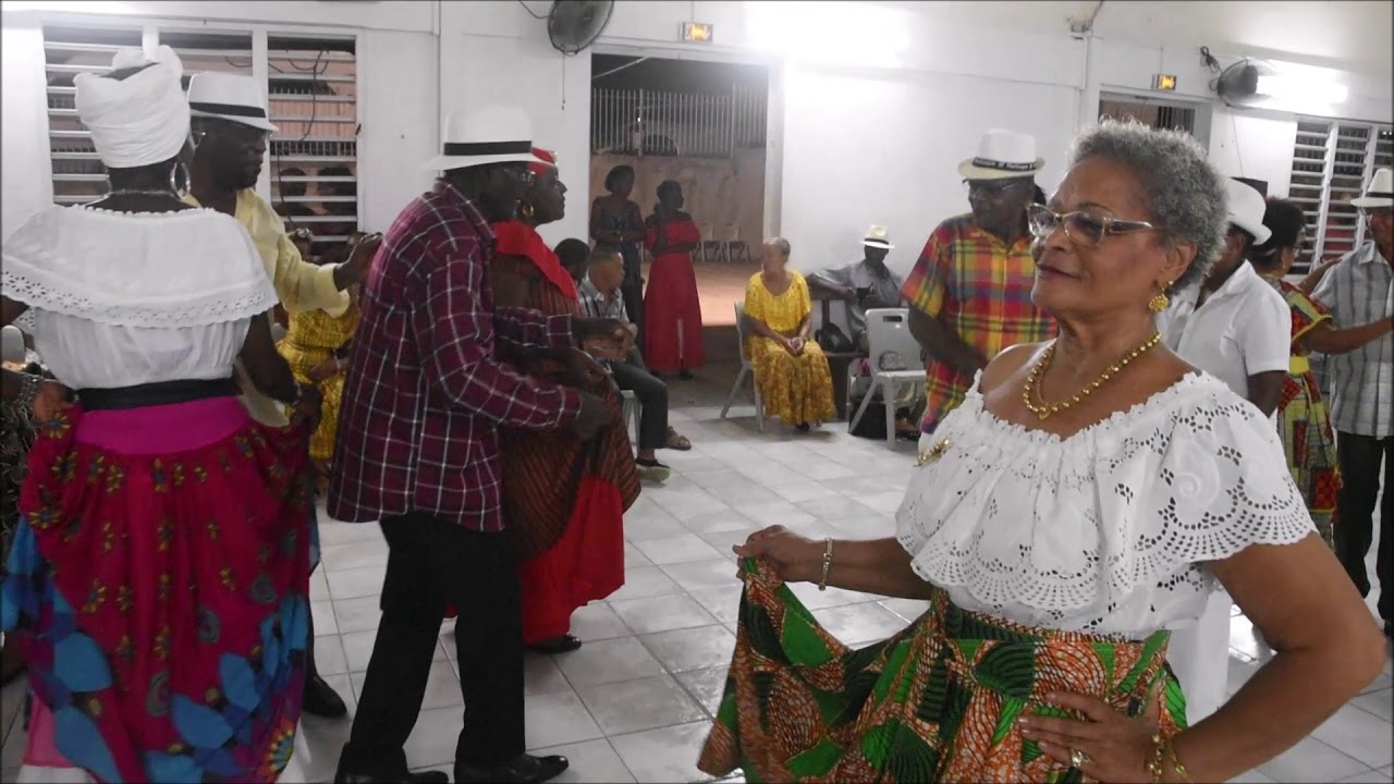 Bal échange de Haute Taille org Rêve d'or Foyer Rural Desmarinières 27 072019