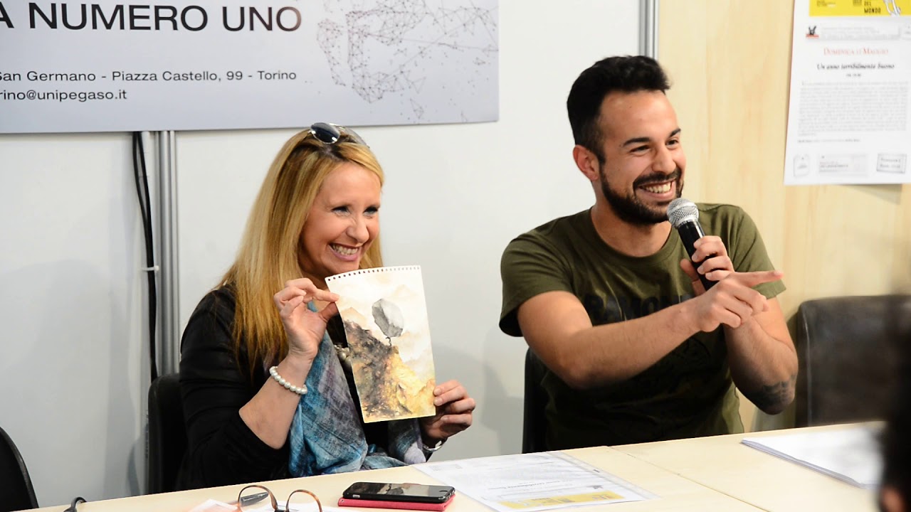 Claudia Pintus conduce e intervista l'autore Andrea Ronco