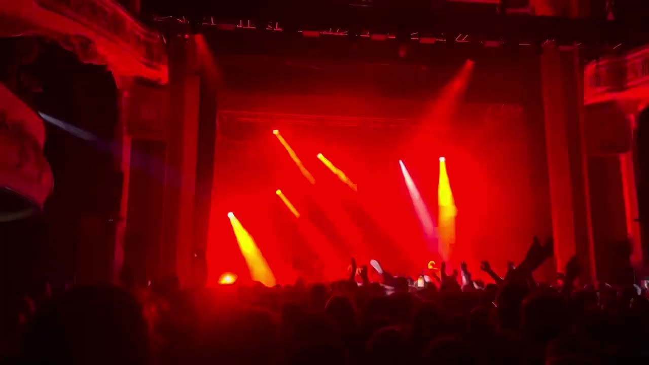 Biffy Clyro - Whorses - live at Shepherd’s Bush Empire, London - 22/10/2024