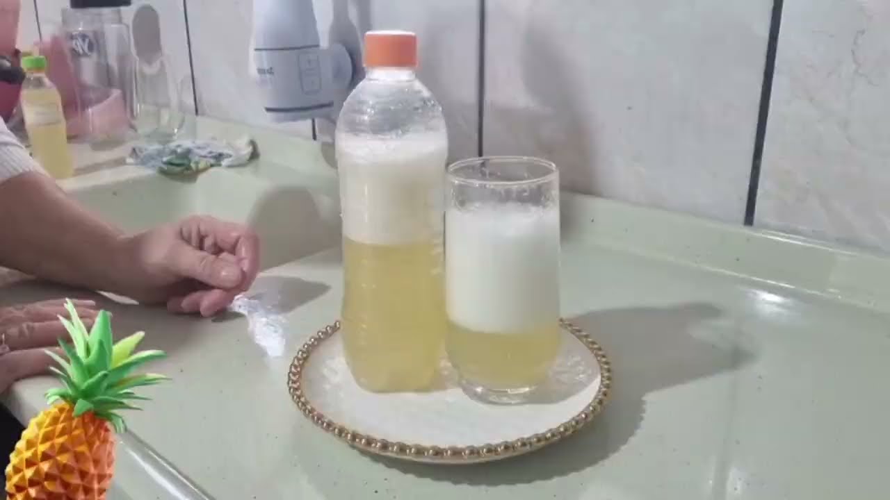 REFRIGERANTE NATURAL           DE ABACAXI 🍍 🍍 UMA DELICIA
