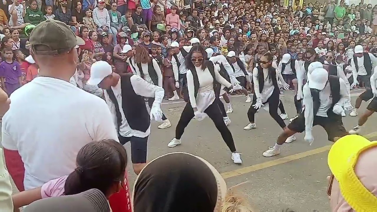 Jelang 6 September Lomba Baris Kreasi Hari Ke-2 Kota Saumlaki Kepulauan Tanimbar Maluku