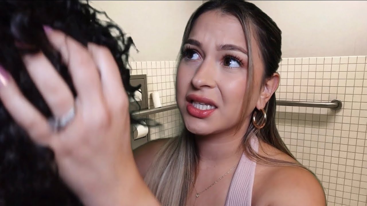 ASMR $5 Advice sessions in School Bathroom with mean girl😵&zwj;💫 *scalp massage not included in price*