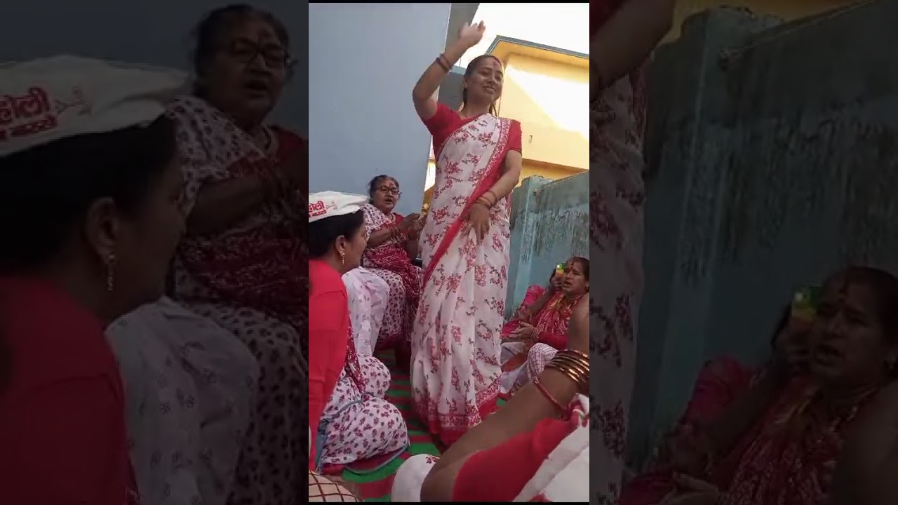 Holi Dance ❤ #shorts #sasuralkipehliholi #kumaoni #kumaoniholi #holidance #holitrending #holisaree