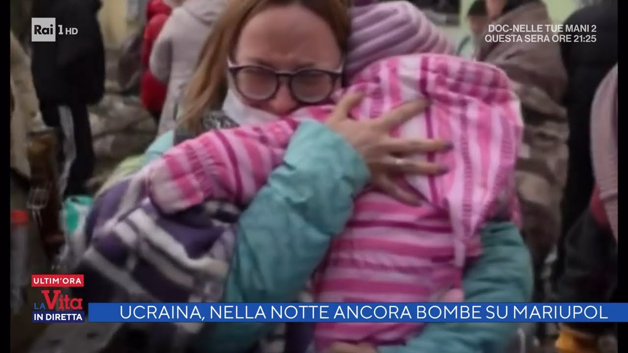 Ucraina, nella notte ancora bombe su Mariupol - La vita in diretta 10/03/2022