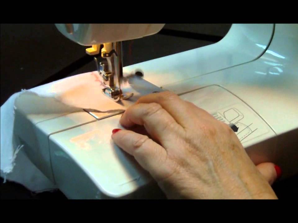 Toyota 2013 Video sobre Uso y manejo Maquina de coser Toyota STF20