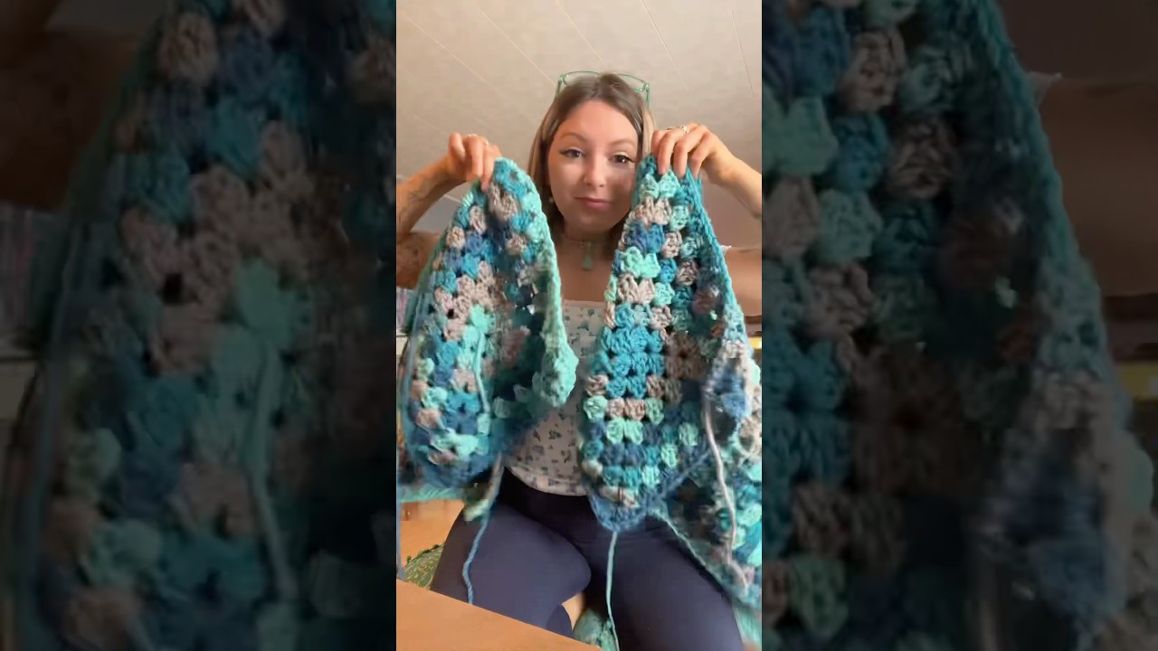 tutorial for this easy 4 square granny sweater 💕 