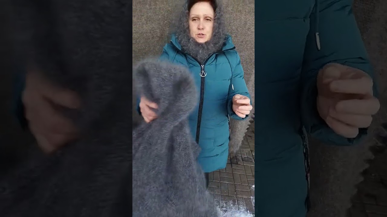 89507716355 Платочки зимние, тёплые, одинаковой работы. 
