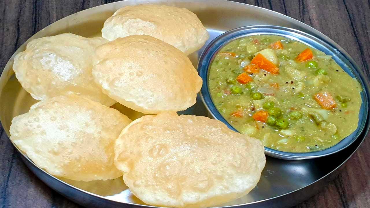 ಉಬ್ಬಿದ ಪೂರಿ, ವೆಜಿಟೆಬಲ್ ಸಾಗು ಹೋಟೆಲ್ ಸ್ಟೈಲ್/ಮದುವೆ ಮನೆ ಸ್ಟೈಲ್ ನಲ್ಲಿFluffy Poori Vegetable Saagu