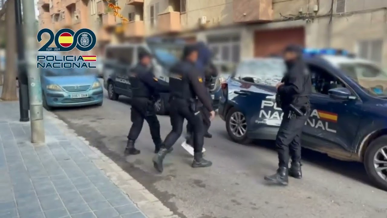 Detenidas dos personas por la sustracci&oacute;n de millones de registros confidenciales