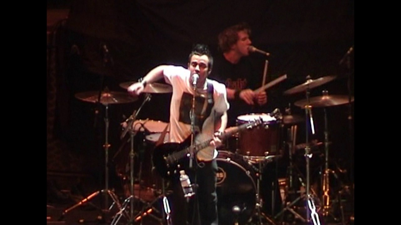 Three Days Grace - Just Like You (Live) @ Air Canada Centre, Toronto, ON 10/02/2004