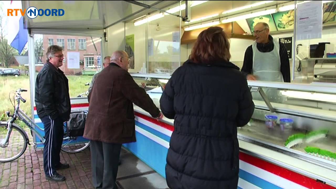 Bekende viskraam Winschoten stopt na 53 jaar - RTV Noord