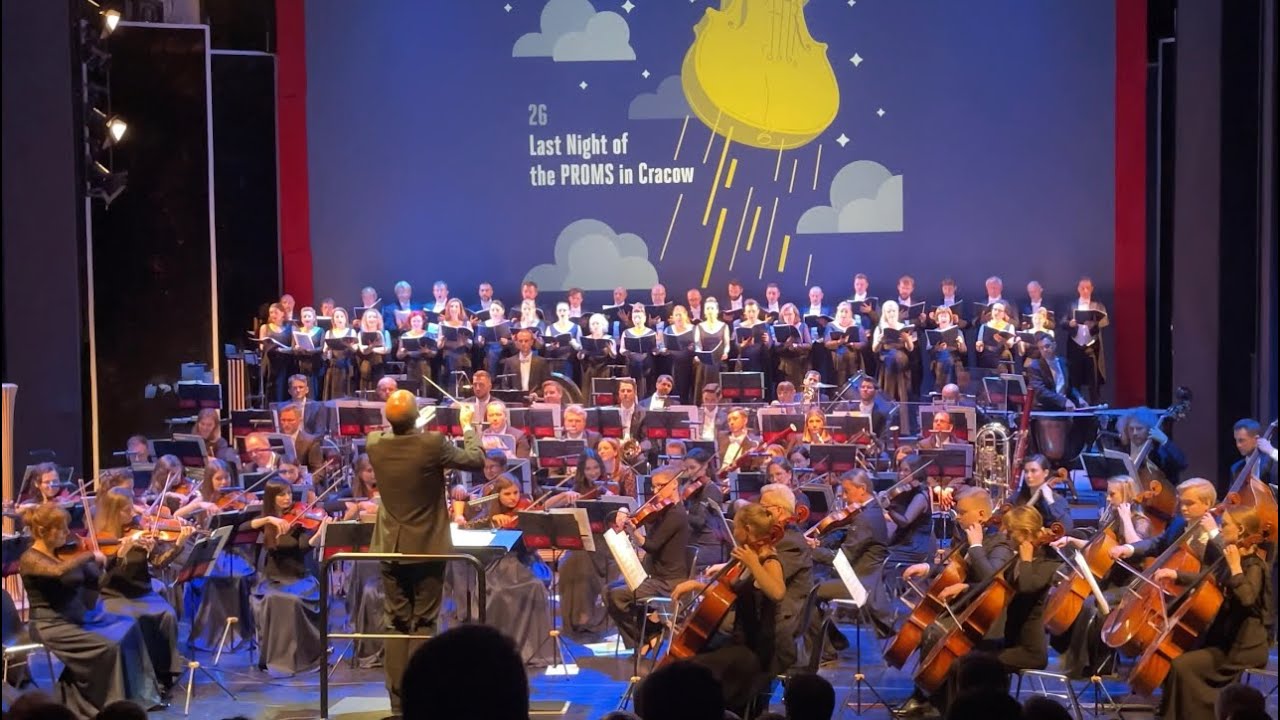 GOD SAVE THE KING | Sir Benjamin Britten's arrangement | Beautifully sung Krakow Opera Choir Sept 22