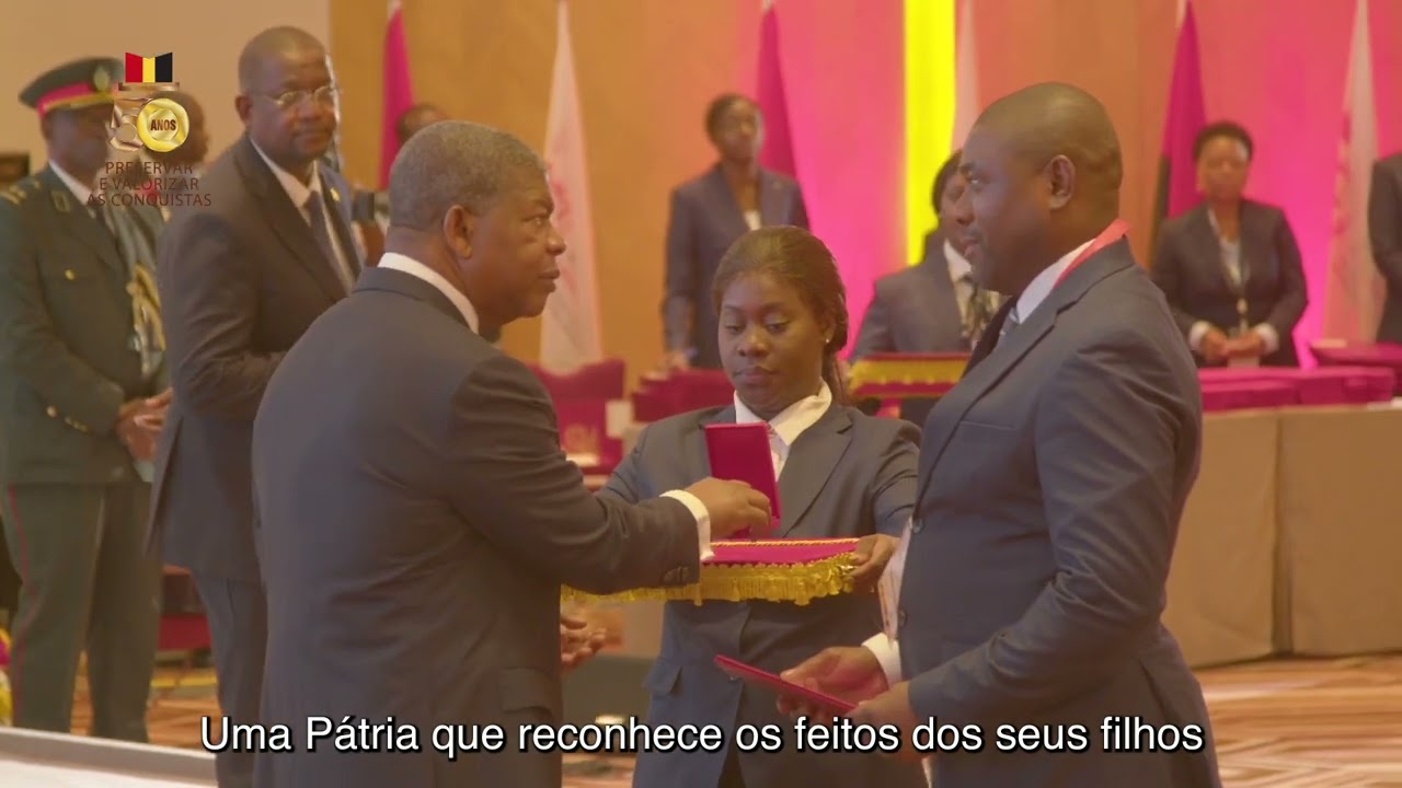 Cerimónia de Condecoração no Âmbito das Comemorações dos 50 Anos da Independência Nacional.
