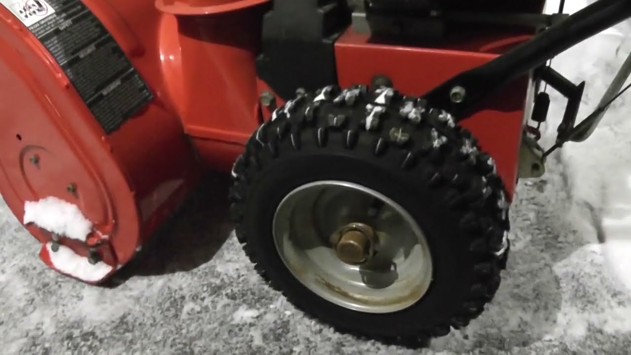 Ariens 5520 2 stage snow blower cold start and clearing sidewalk