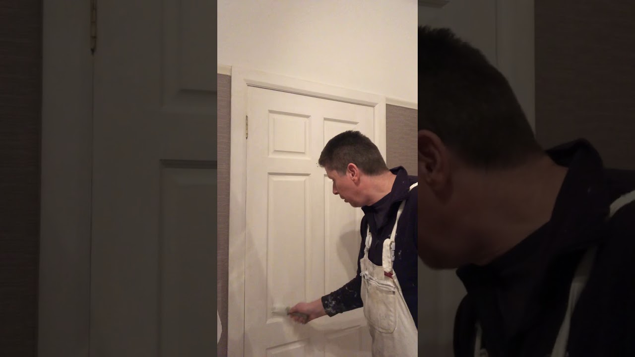 Покраска шестипанельной двери