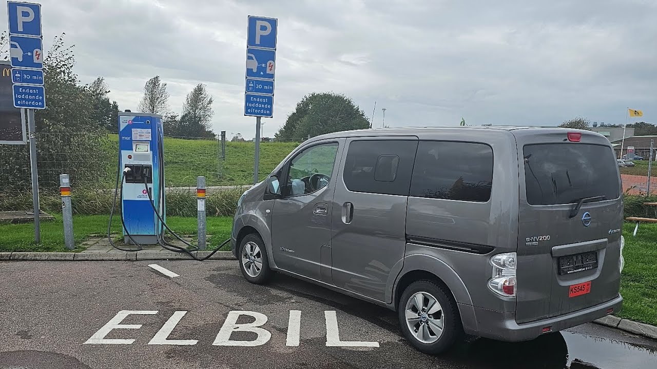Nissan e-NV200 2018 40kWh 7 miejsc. Ciekawe auto dla dużych rodzin. Import z Norwegii, 1900km z Bod&oslash;