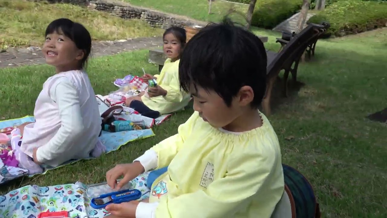 ともべ幼稚園　秋の遠足「お弁当」