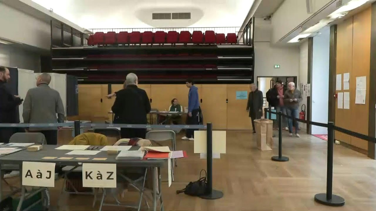 Extrema-direita avança no sul da França nas eleições municipais | AFP