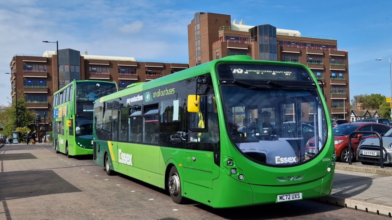 SPECIAL OBSERVATIONS * BUSES AT SOUTHEND - ON - SEA / TOUR