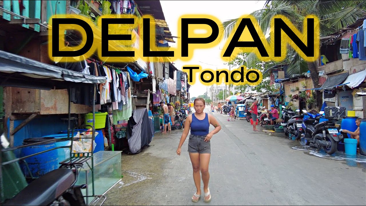 Walking Delpan TONDO Manila Philippines