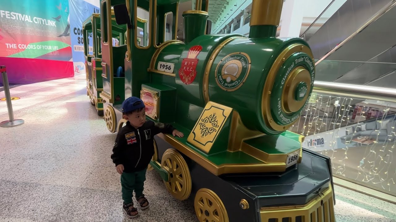 NAIK KERETA API TUT TUT TUT DI MALL FESTIVAL CITYLINK BANDUNG