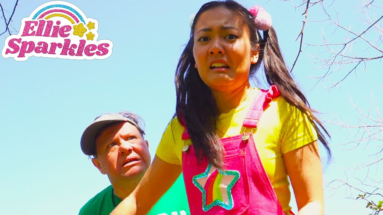 Kids Camp Scavenger Hunt Challenge! | The Ellie Sparkles Show - WildBrain | Full HD Episodes