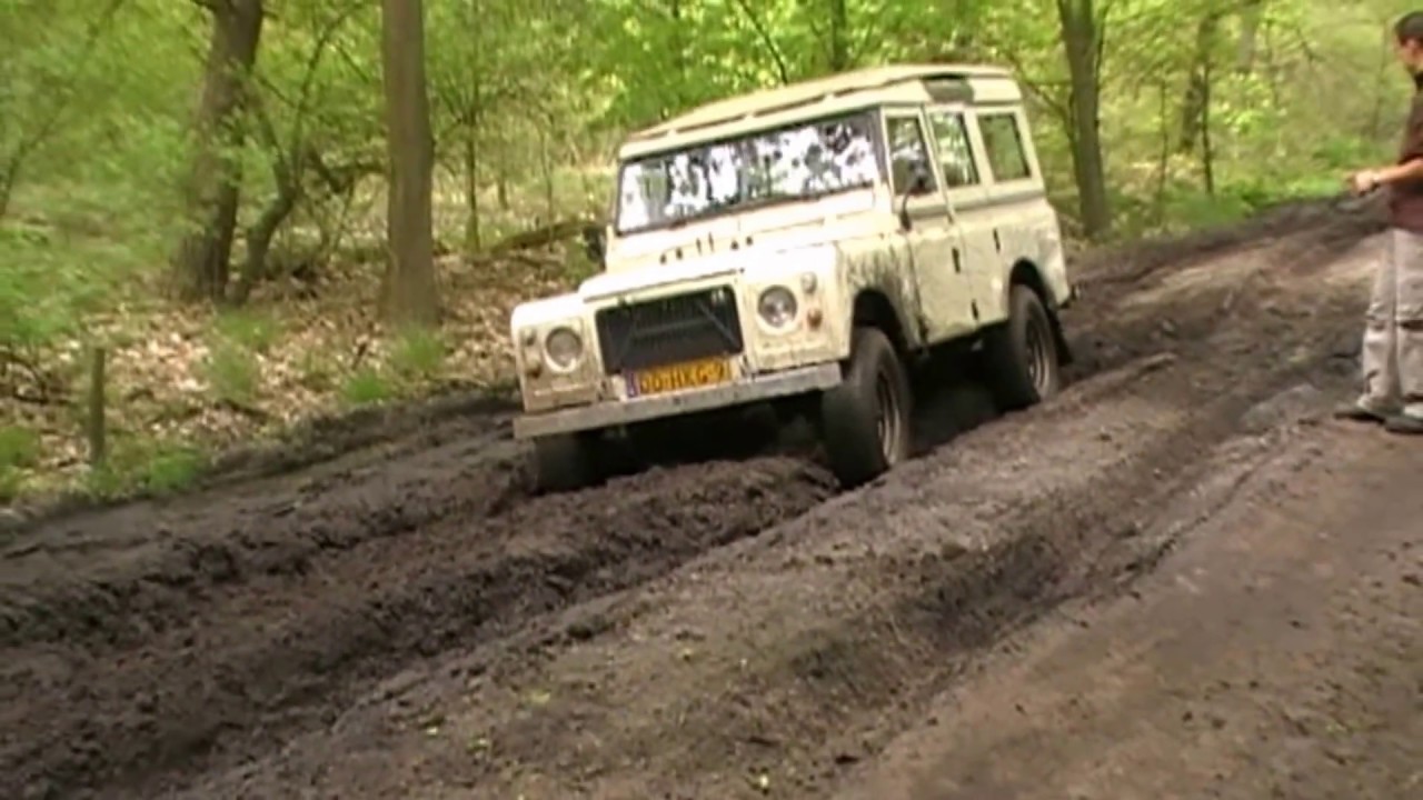 Landrover 109 Stage One V8 Stuck or not Stuck?