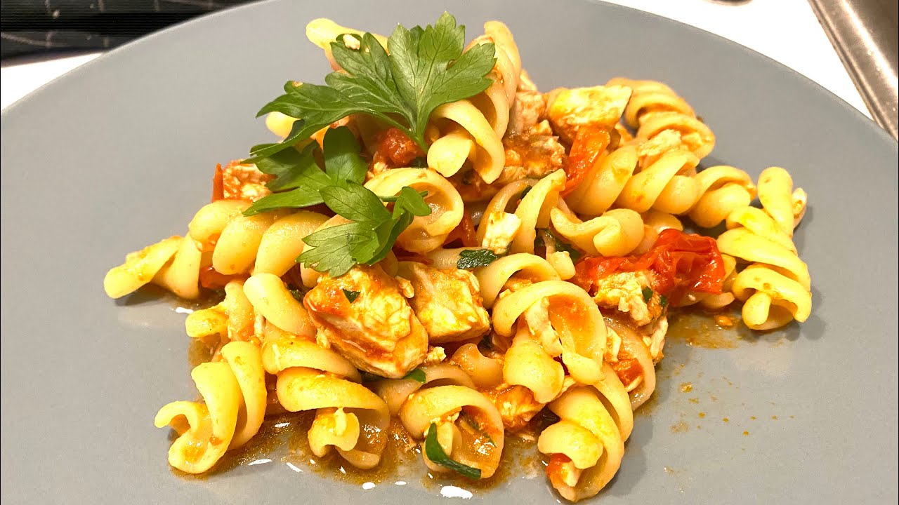 Pasta (Fusilli)Ricciola 🐟 e Pomodorini  🍅      Pasta with fish Ricciola 🐟 and Fresh Tomato 🍅