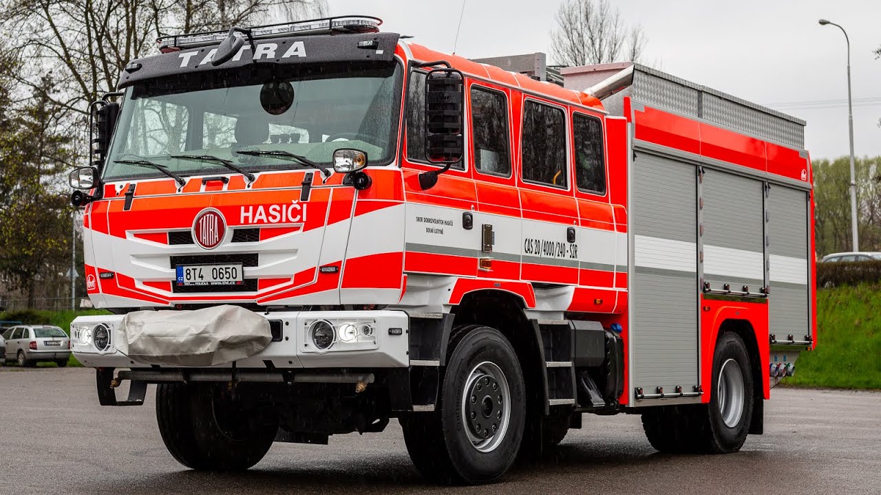 POŽÁRY.cz: Zářivě červená Tatra hasičů z Dolní Lutyně řadí automaticky, dodala ji firma THT Polička