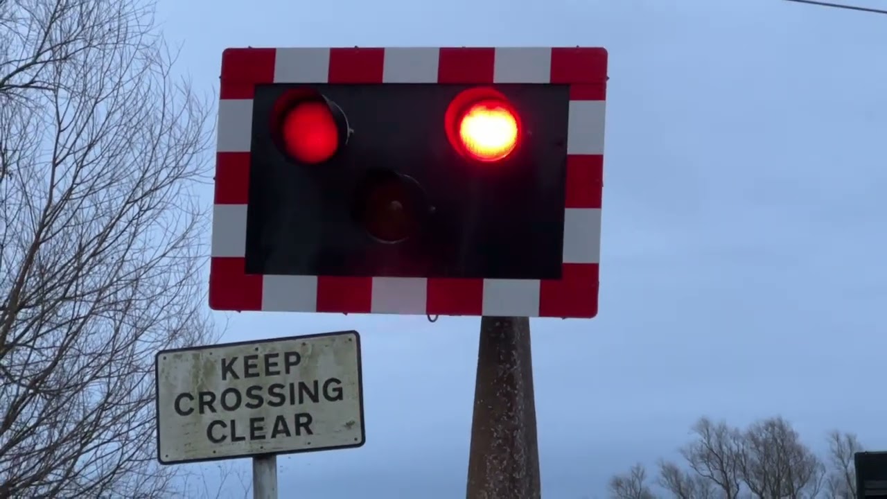 Duxford Level Crossing (13/01/2026)